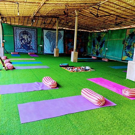 Omkar Wellness Inn Арамболь Экстерьер фото
